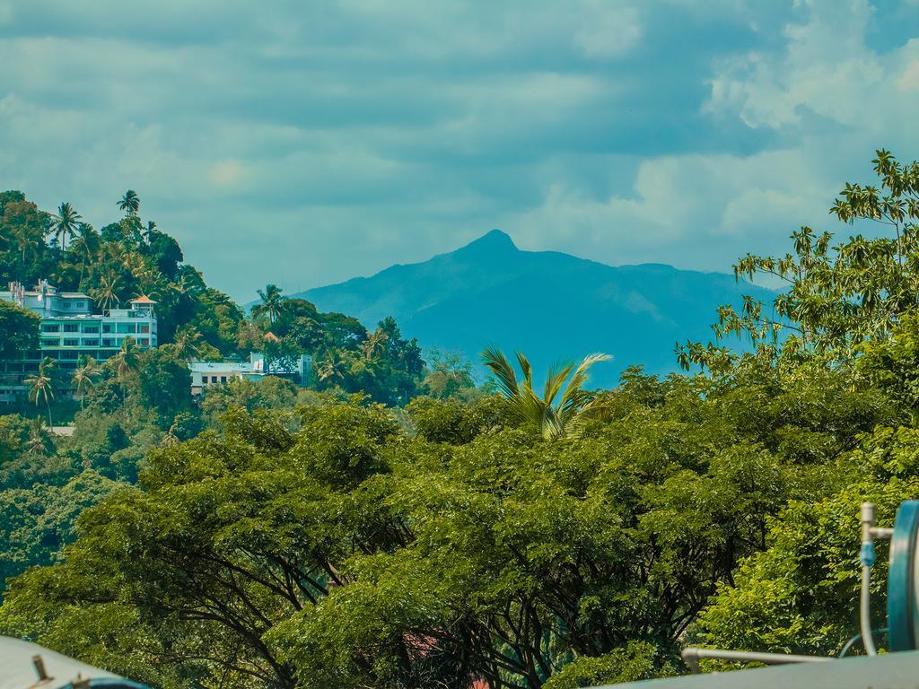 Aronka Homestay Kandy Zewnętrze zdjęcie