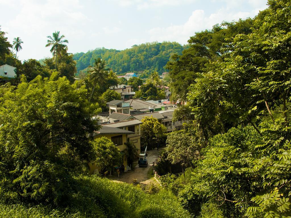Aronka Homestay Kandy Zewnętrze zdjęcie