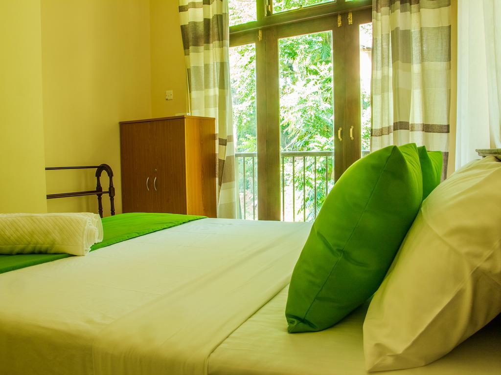 Aronka Homestay Kandy Zewnętrze zdjęcie