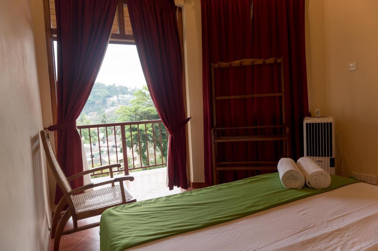 Aronka Homestay Kandy Zewnętrze zdjęcie