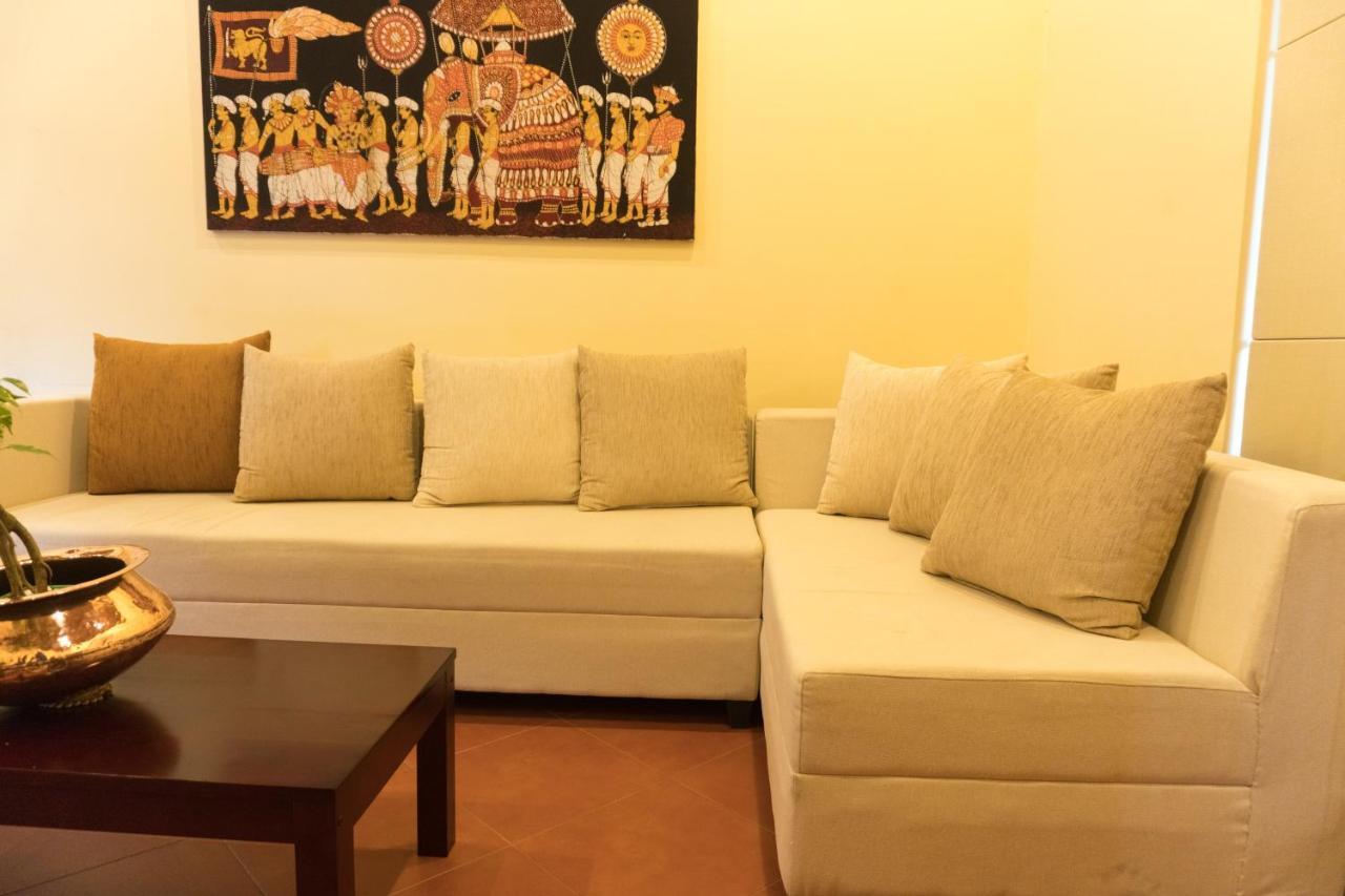 Aronka Homestay Kandy Zewnętrze zdjęcie