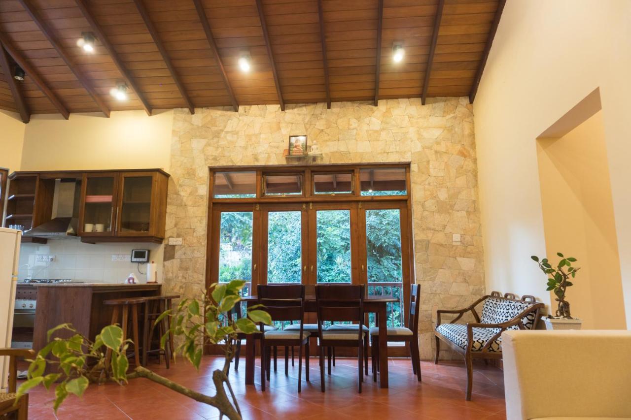 Aronka Homestay Kandy Zewnętrze zdjęcie